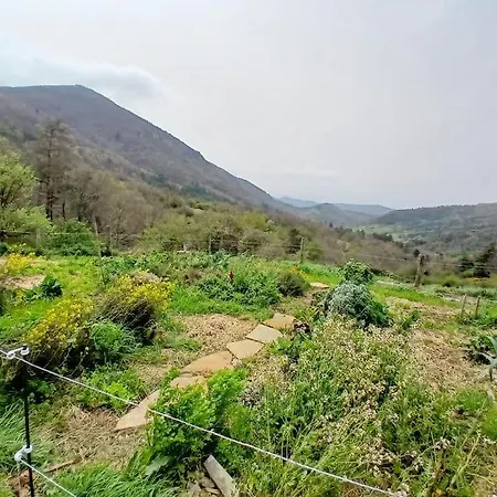 בית נופש Bright Loft With Mountain And Nature View