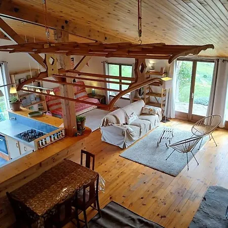 Bright Loft With Mountain And Nature View Sougraigne