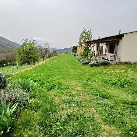 בית נופש Bright Loft With Mountain And Nature View Sougraigne