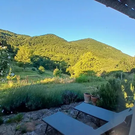 בית נופש Bright Loft With Mountain And Nature View